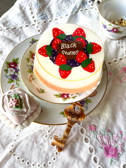 Rockstar Cake Claw Clip