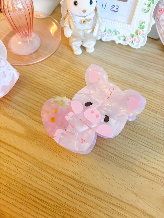Strawberry Biscuit Claw Clip