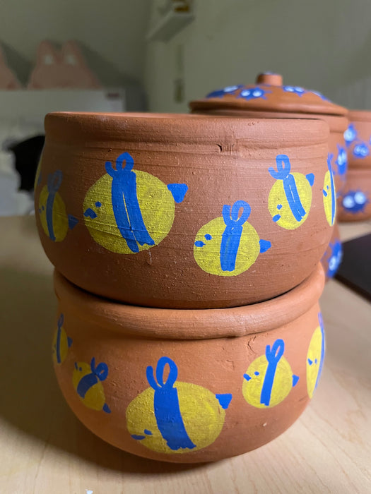 Busy Bee Pot