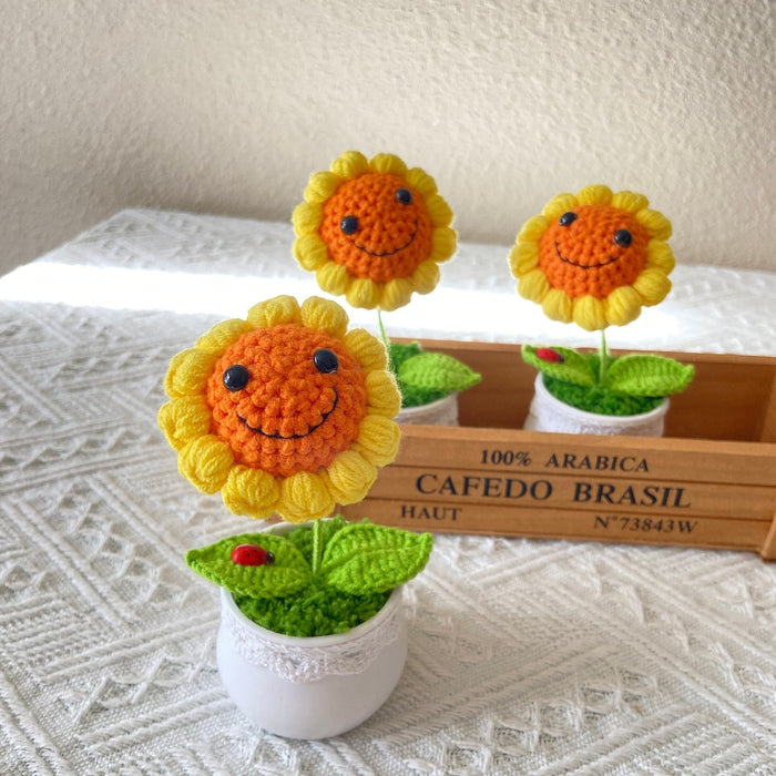 Handmade Crochet Happy Sunflower Pot (2 sizes)