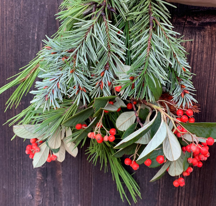 Loose Christmas foliage