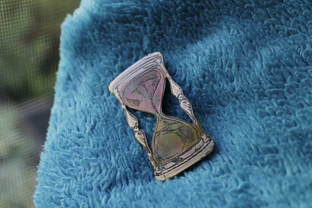 Hourglass Pin — San José Made