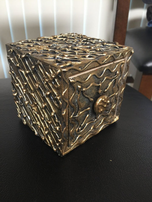 Square Accessory Boxes