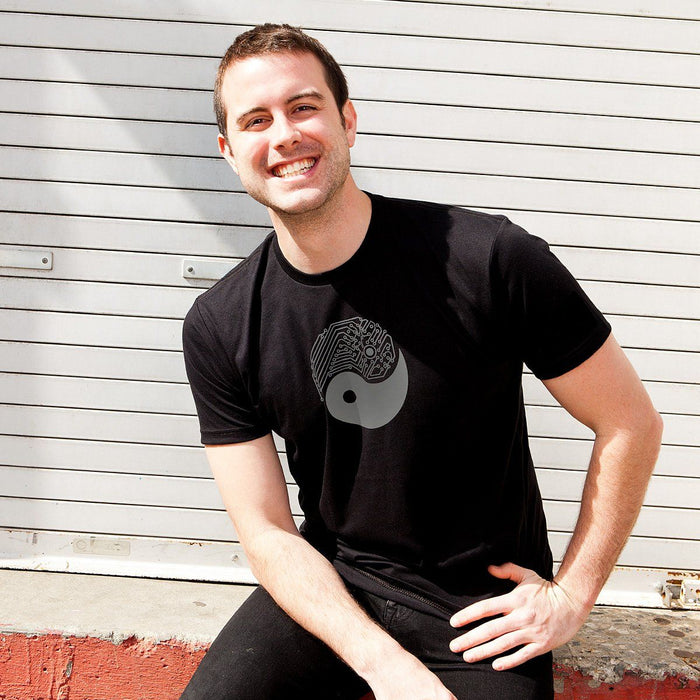 Yin Yang Tech T-Shirt (Black)