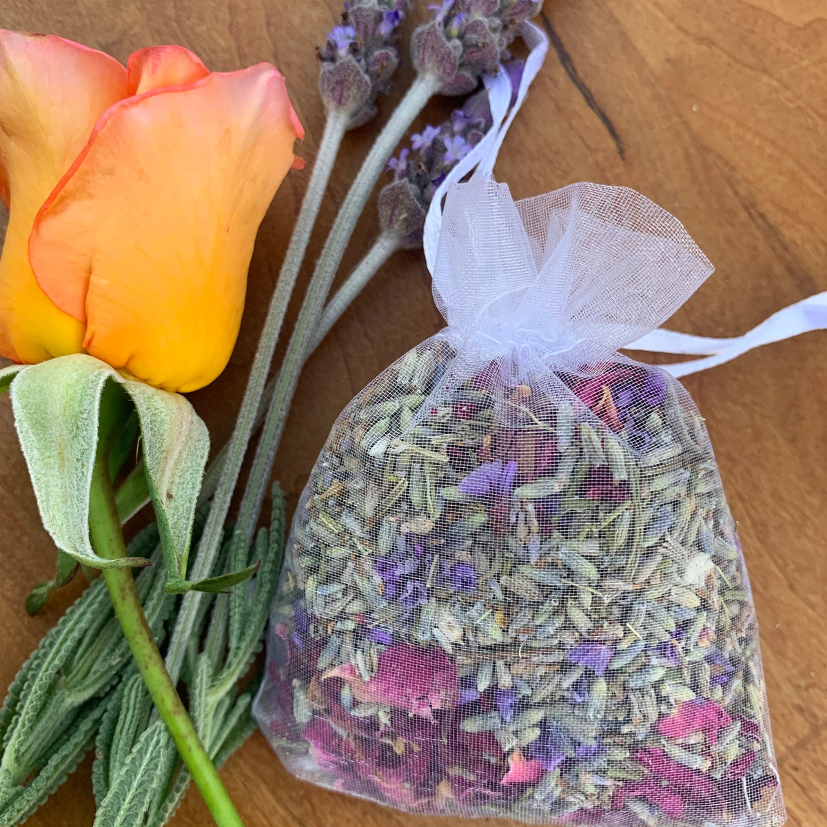 Flor artificial y seca Natural Lavender Bud Dry Flower Sachet Bag Car Room  Aromatic Desecante Hogar Fragancia Bolsitas Polilla y Moho - (Color