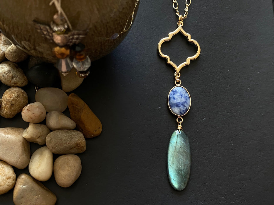 Labradorite pendant / natural gemstone / gold plated link chain/ womens necklace/ blue flashy necklace/ sodalite pendant