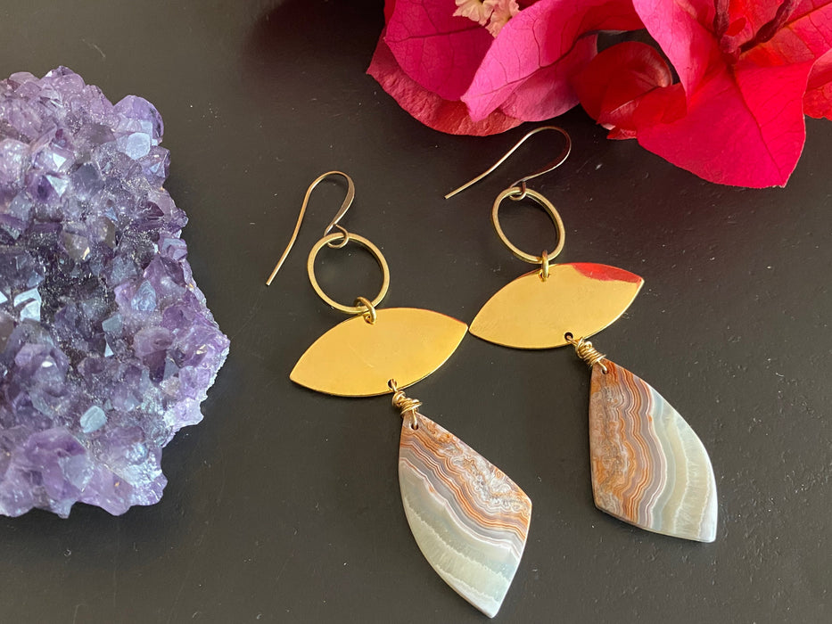 Crazy lace Agate earrings/ natural stone jewelry/ unique earrings / gifts for women/ brass dangles/ geometric earrings/ agate earrings