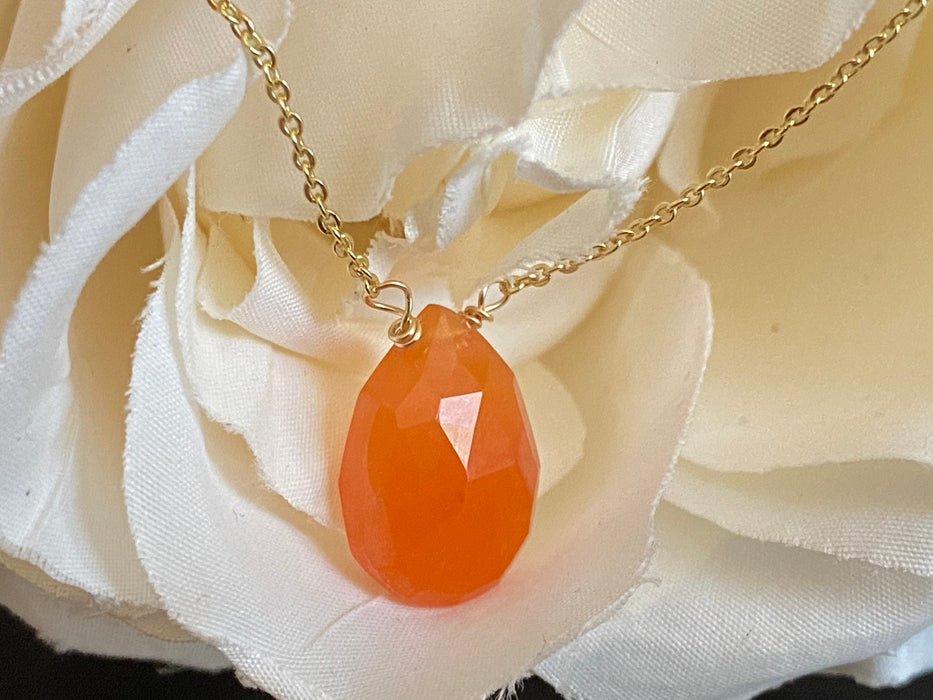 Carnelian pendant , gifts for her, layering necklace, 14k gold chain, anti tarnish chain, july birthstone