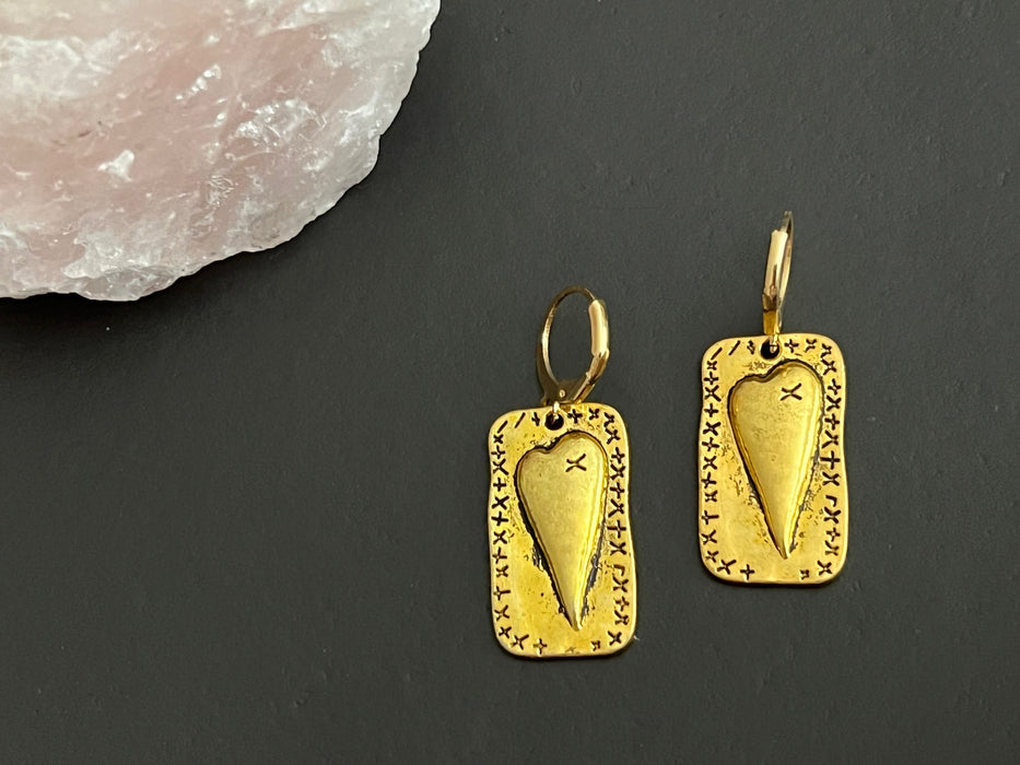 Valentines jewelry /dangle earrings/Heart earrings /antique gold earrings /gifts for her