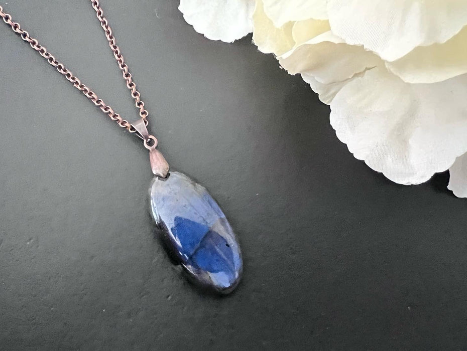 Labradorite pendant, Healing stone necklace, tropical necklace , long copper chain, length 28inch