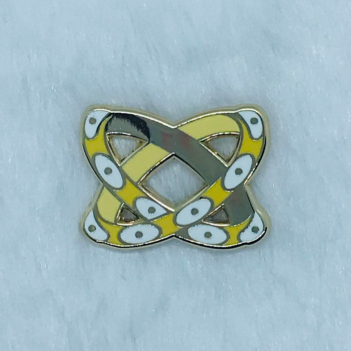 Criss-Crossed Throne Pin